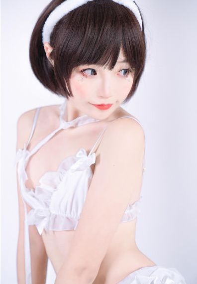 XXXX18曰本护土HD高中清_高清免费观看最新