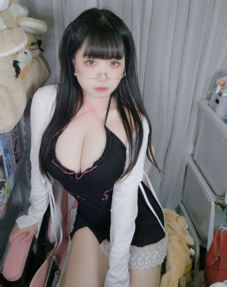 一个人去摸摸唱怎么玩_BD英语免费高清观看