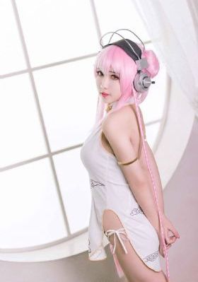 动漫美女舌吻_蓝光日韩免费观看