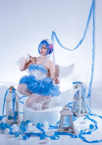 亚洲区亚洲一区国产精品_十万网红美女美酱
