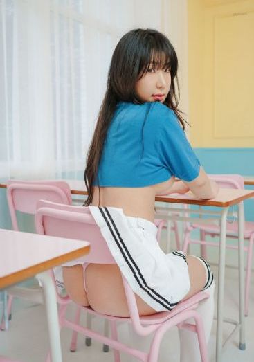 美女被叉叉_BD国语电影在线观看