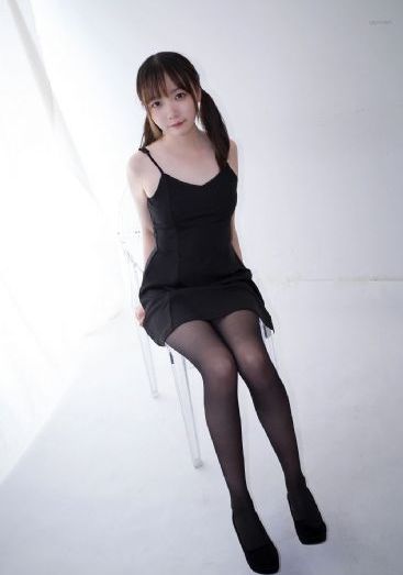少妇分开腿让我猛干在线播放_720高清完整版