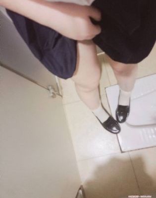 伊人黄色影院_720动漫在线观看