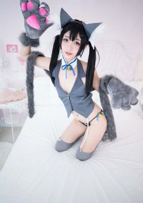 一猫一狗一人一世界什么意思_迅雷手机免费观看